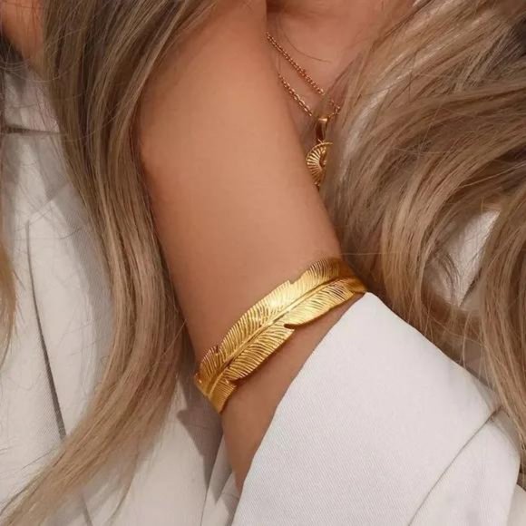 Jewelry - NEW 18K GOLD LEAF BANGLE CUFF BRACELET, NICE BRACELET, CUTE BRACELET